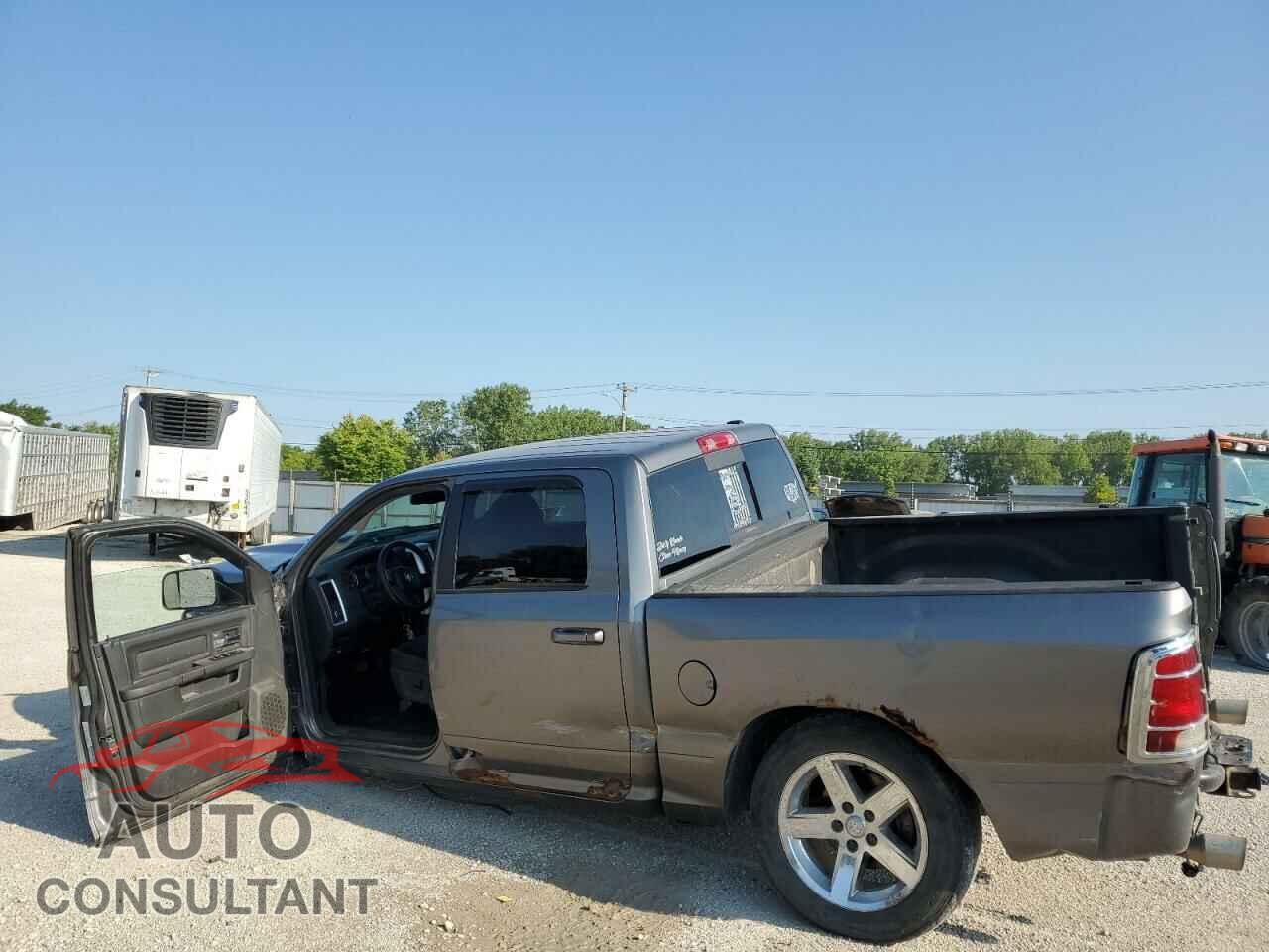 DODGE RAM 1500 2012 - 1C6RD7MT5CS203913