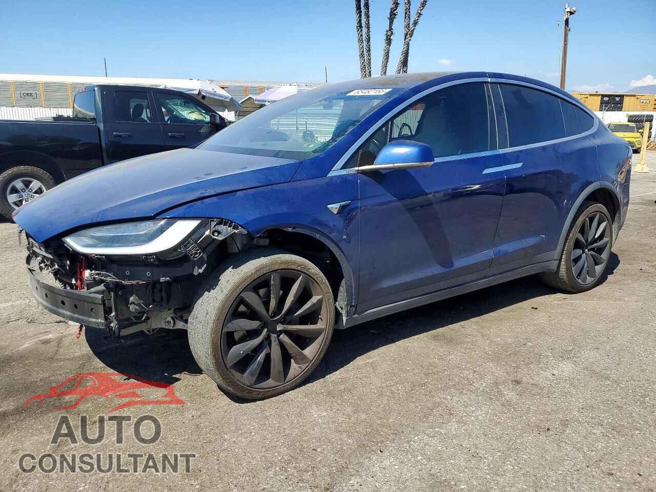 TESLA MODEL X 2018 - 5YJXCAE27JF115946