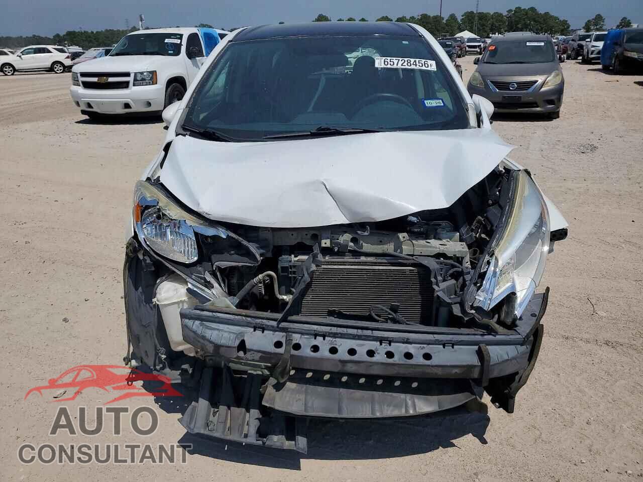 NISSAN VERSA 2015 - 3N1CE2CP9FL409633