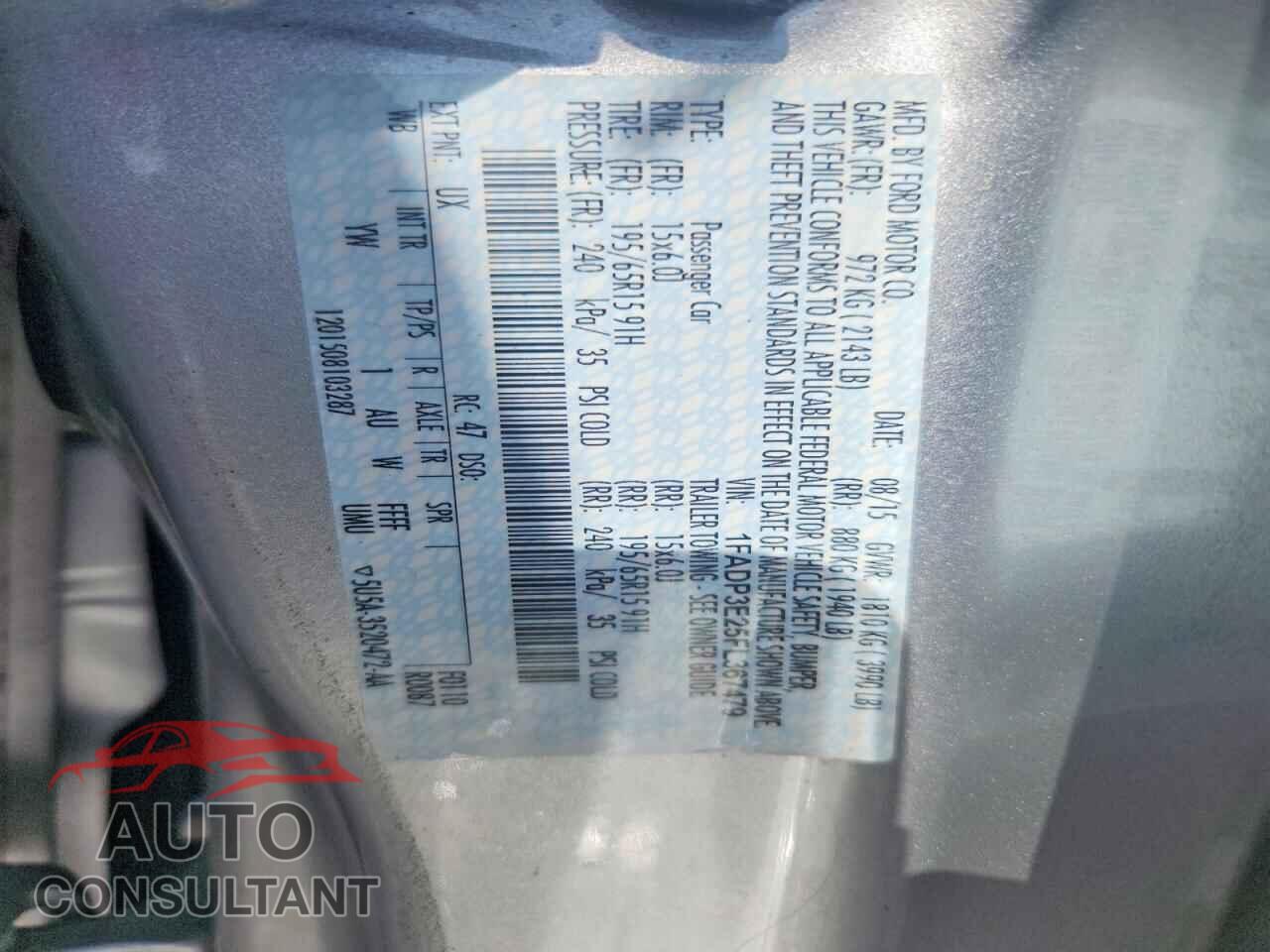 FORD FOCUS 2015 - 1FADP3E25FL367479