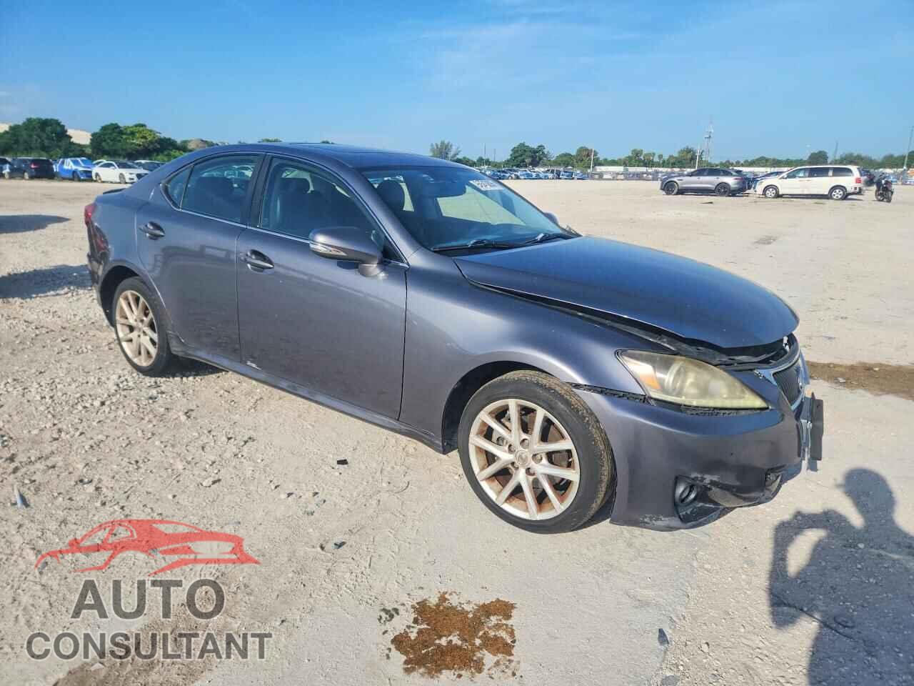 LEXUS IS 2013 - JTHCF5C29D5063546