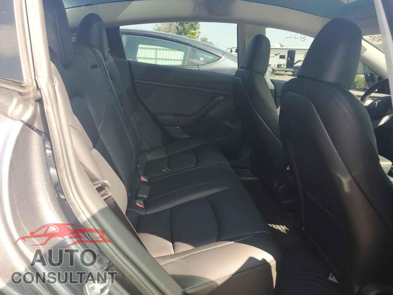 TESLA MODEL 3 2023 - 5YJ3E1EA8PF570751