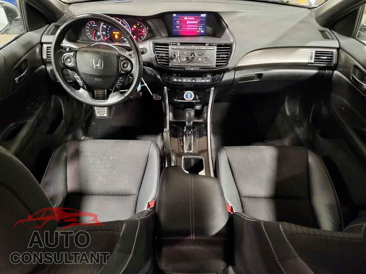 HONDA ACCORD 2017 - 1HGCR2F68HA043597