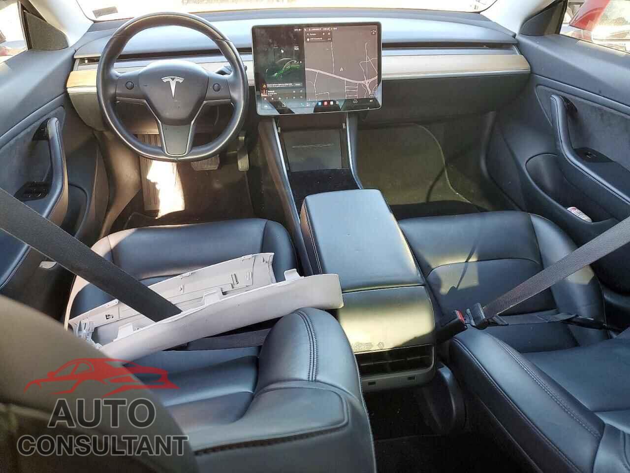 TESLA MODEL 3 2018 - 5YJ3E1EB4JF064317