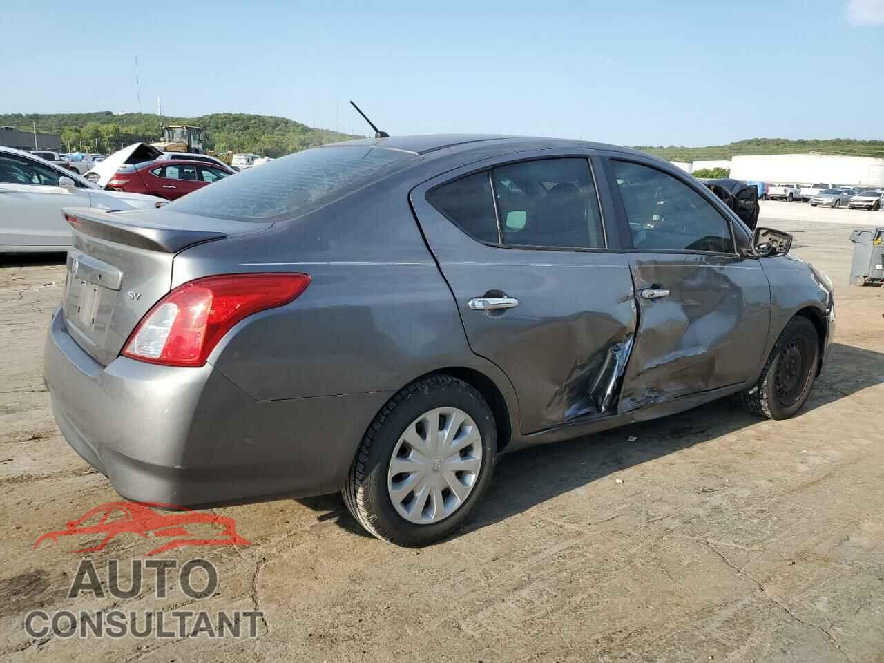 NISSAN VERSA 2017 - 3N1CN7AP0HL814072