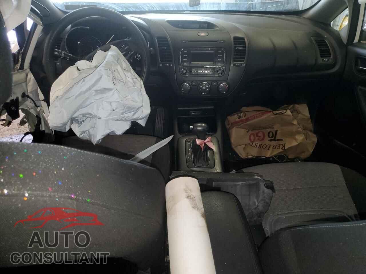 KIA FORTE 2016 - KNAFK5A89G5601472