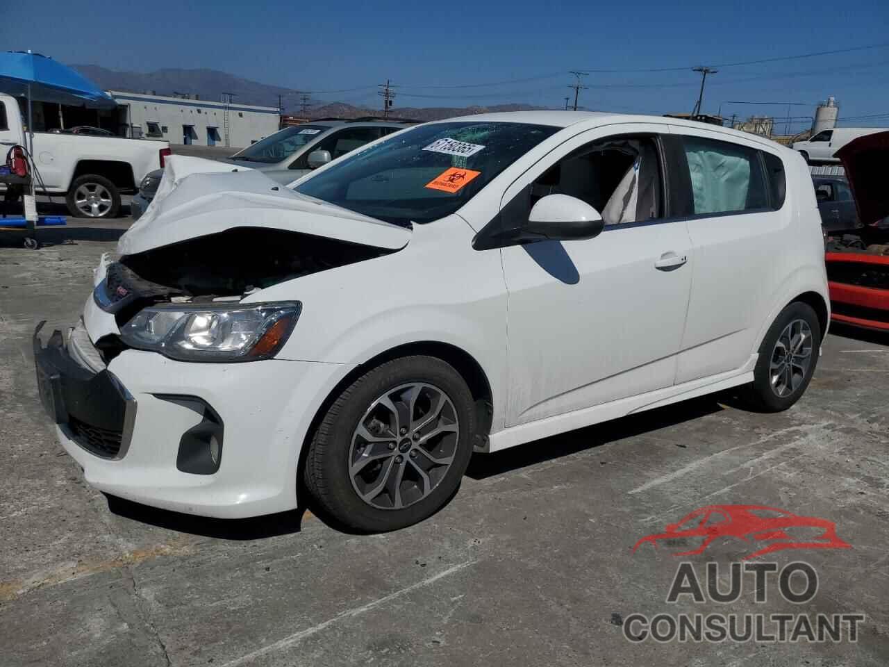 CHEVROLET SONIC 2018 - 1G1JD6SG9J4101580