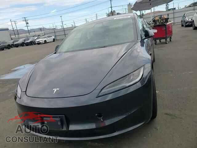 TESLA MODEL 3 2024 - 5YJ3E1EA3RF744843