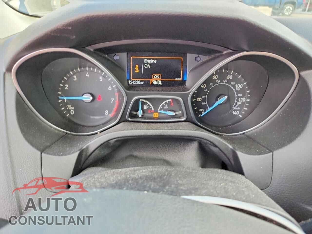 FORD FOCUS 2015 - 1FADP3E22FL372106