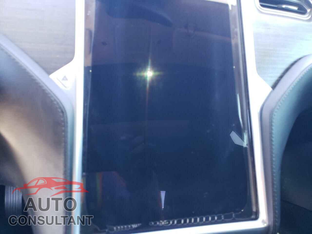 TESLA MODEL S 2016 - 5YJSA1E21GF136932