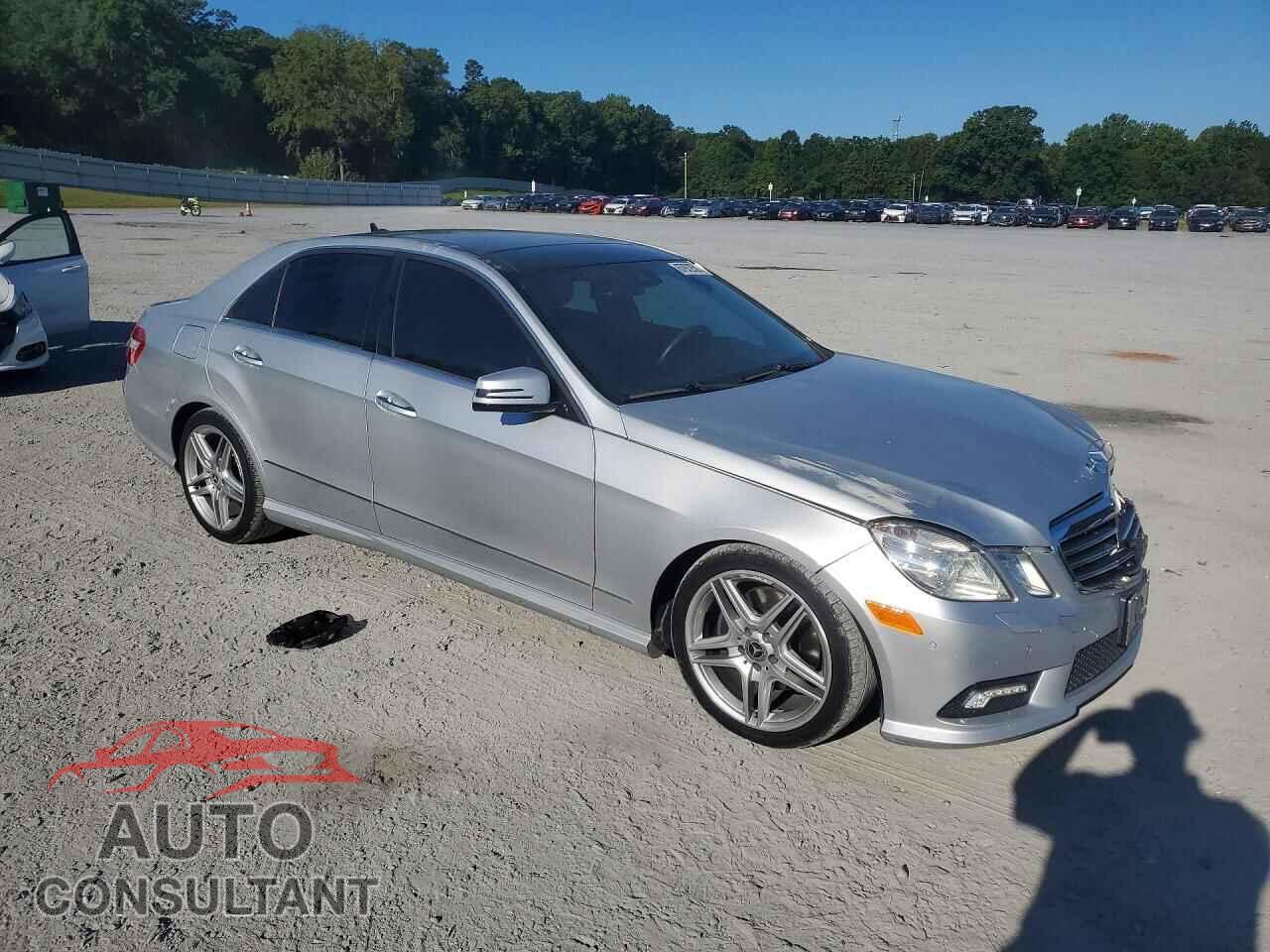 MERCEDES-BENZ E-CLASS 2011 - WDDHF8HB3BA266587