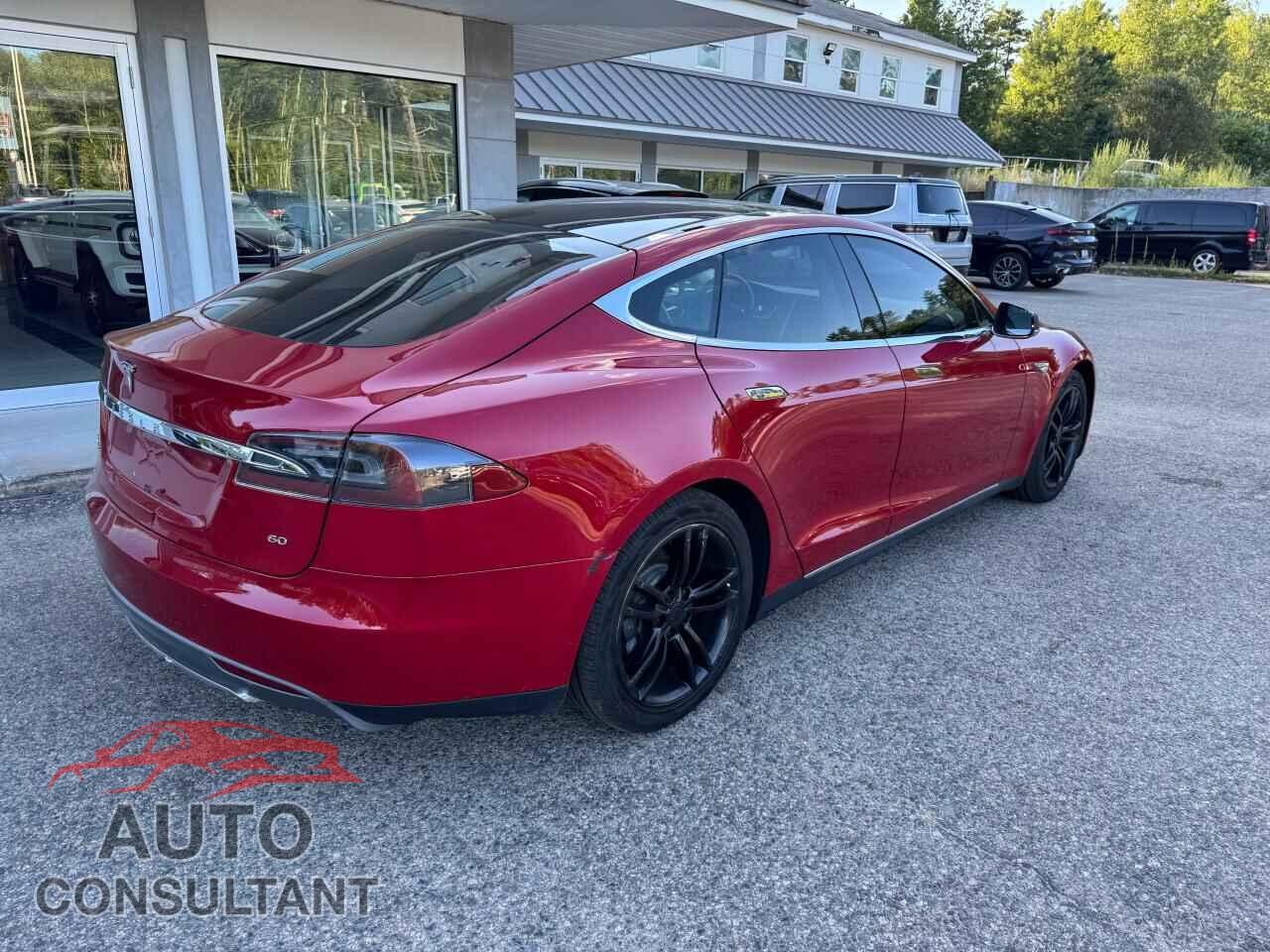 TESLA MODEL S 2013 - 5YJSA1CG5DFP18929