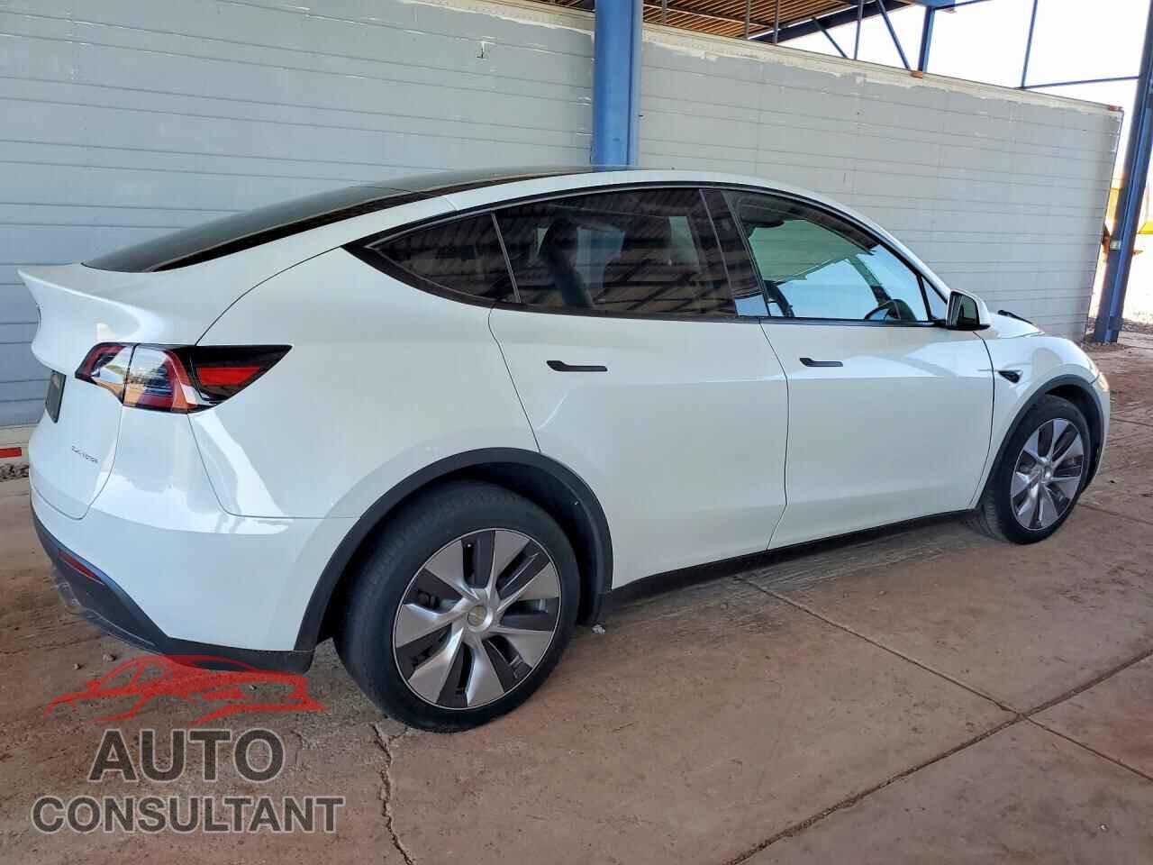 TESLA MODEL Y 2024 - 7SAYGDEE5RA218377