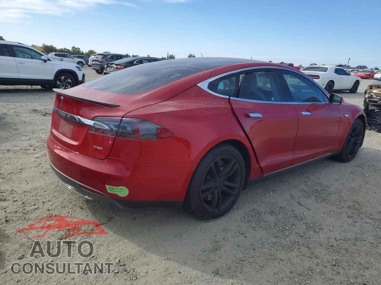 TESLA MODEL S 2013 - 5YJSA1CP8DFP22618