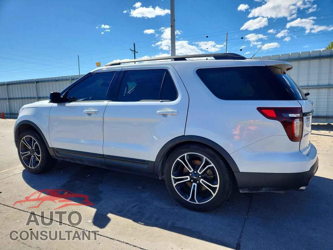 FORD EXPLORER 2015 - 1FM5K8GT8FGA12858