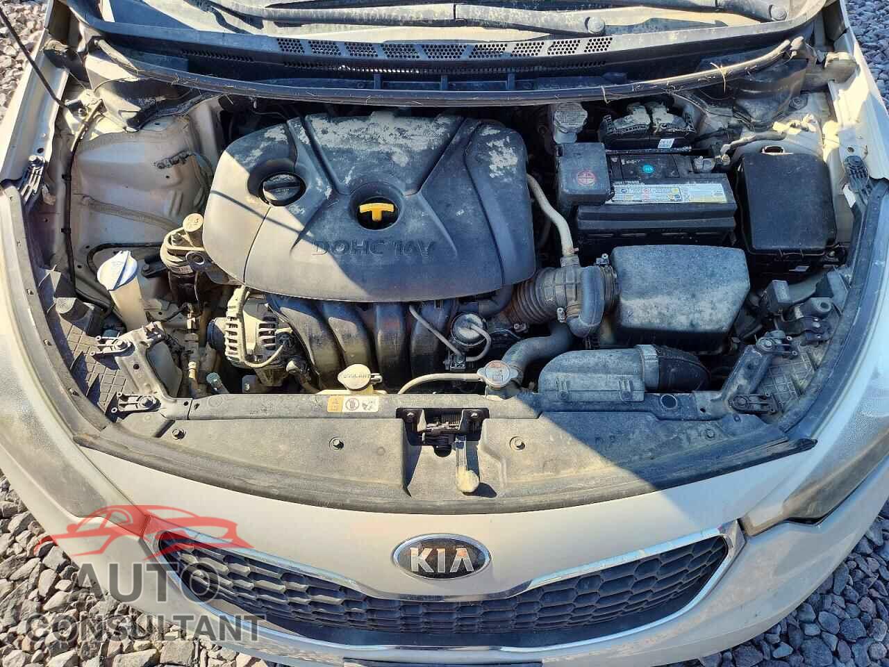 KIA FORTE 2015 - KNAFK4A67F5296853