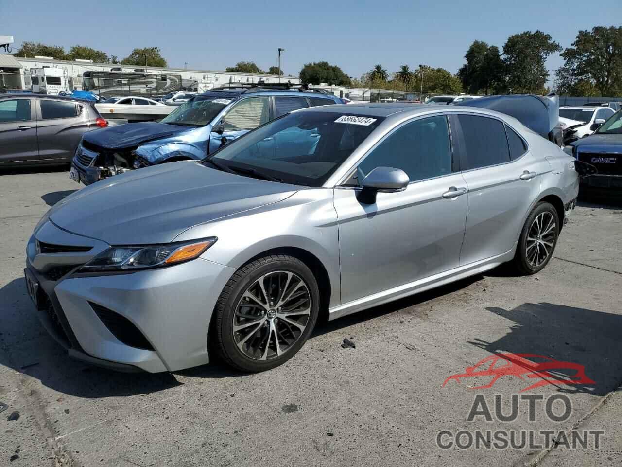 TOYOTA CAMRY 2018 - 4T1B11HKXJU641454