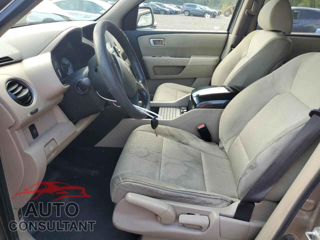 HONDA PILOT 2011 - 5FNYF4H29BB047952