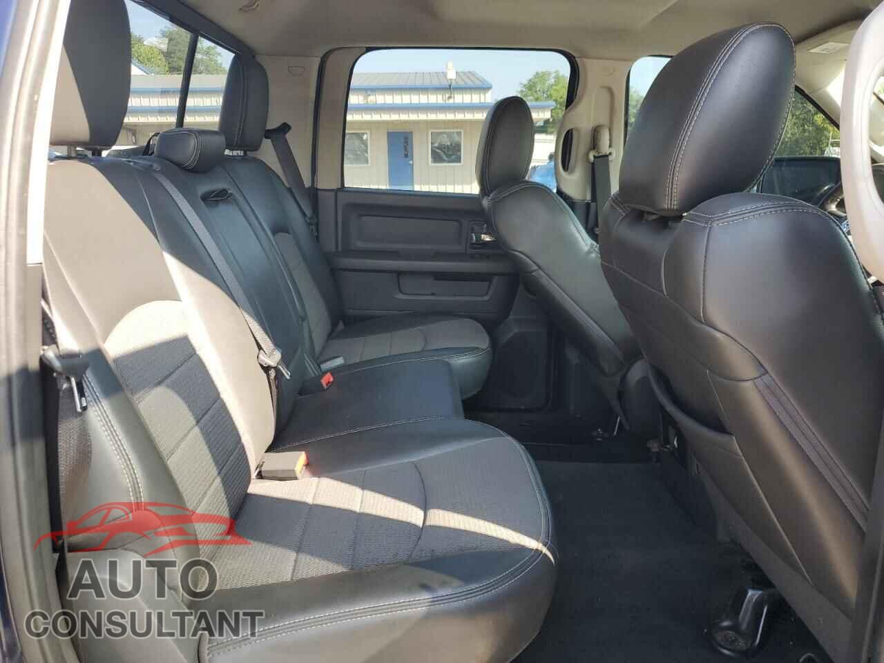 DODGE RAM 1500 2012 - 1C6RD7MT1CS257810