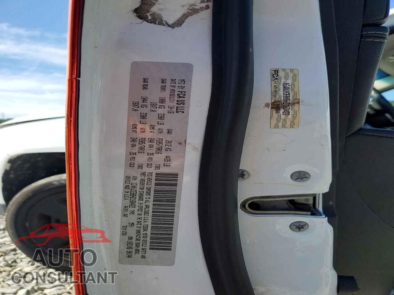 JEEP COMPASS 2017 - 1C4NJCEB8HD160422