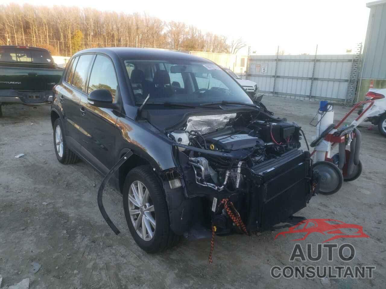 VOLKSWAGEN TIGUAN 2017 - WVGAV7AX1HK051495