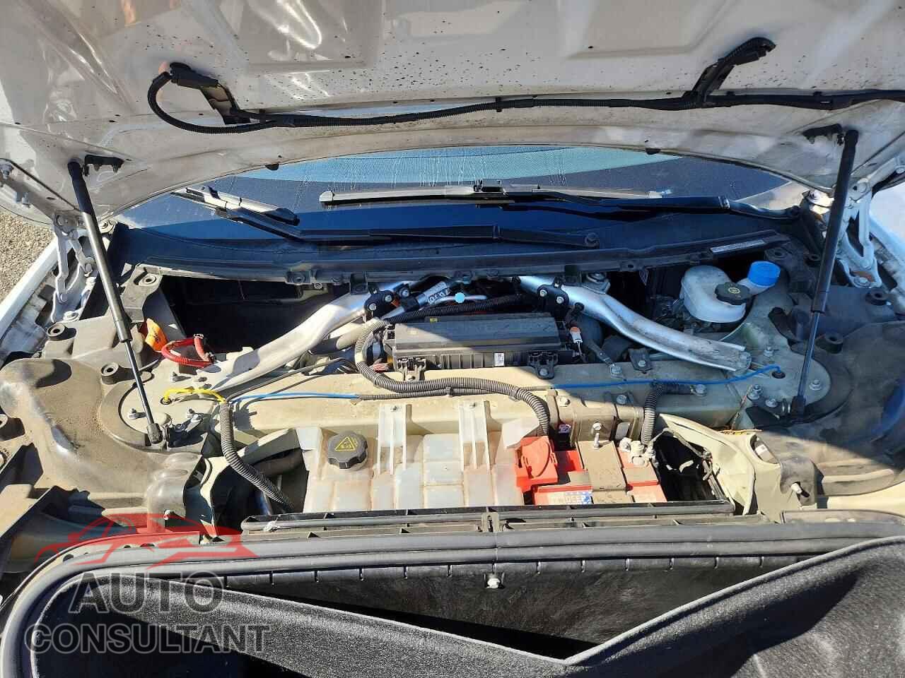 TESLA MODEL S 2019 - 5YJSA1E23KF304109