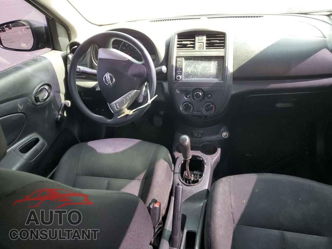 NISSAN VERSA 2019 - 3N1CN7AP3KL879893