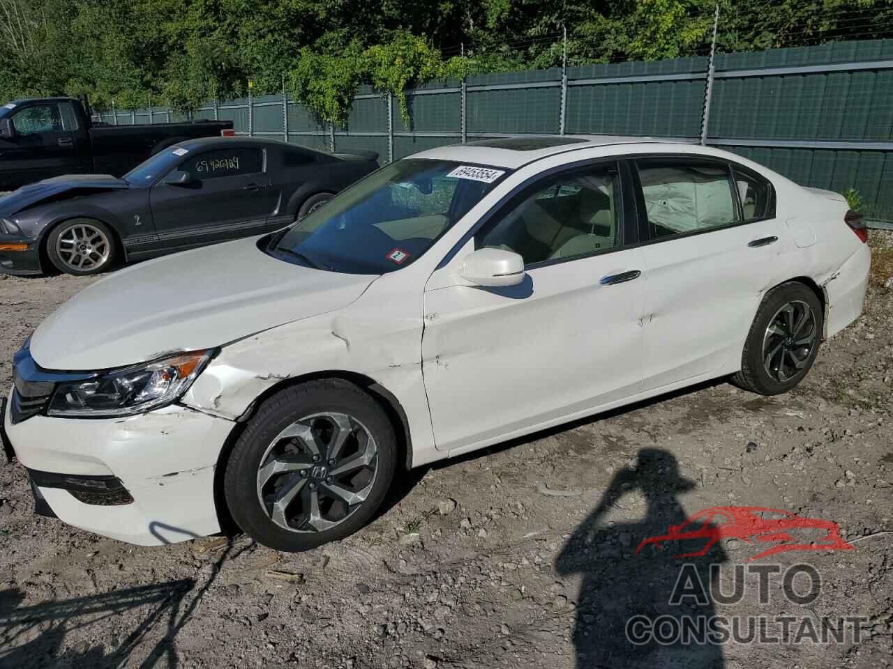 HONDA ACCORD 2017 - 1HGCR2F93HA043467