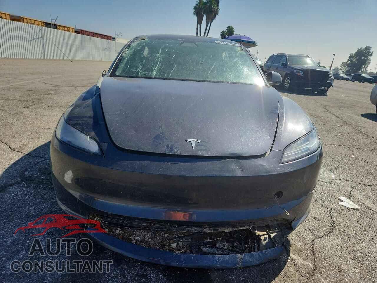 TESLA MODEL 3 2024 - 5YJ3E1EA4RF744348