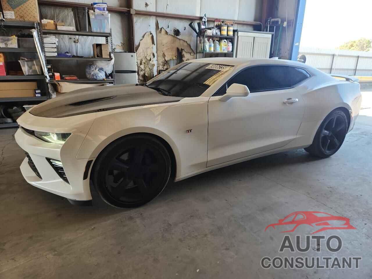 CHEVROLET CAMARO 2018 - 1G1FE1R72J0182134