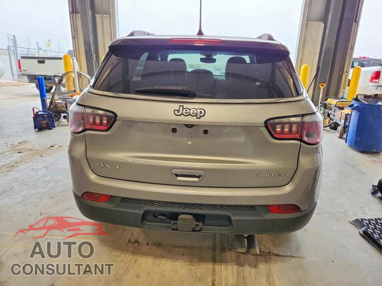 JEEP COMPASS 2019 - 3C4NJDCB2KT790804