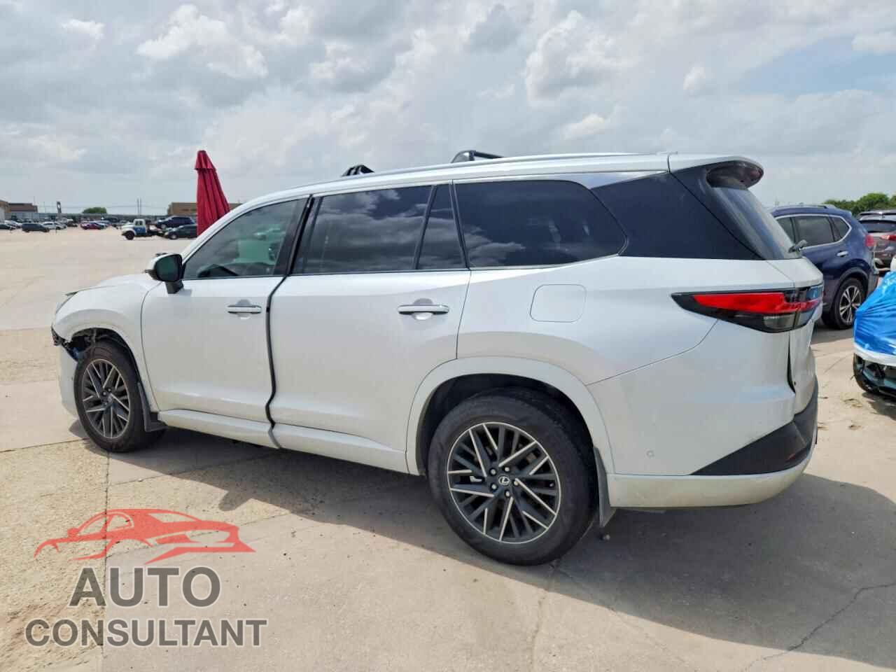 LEXUS UNKNOWN 2025 - 5TDAAAA61SS015763