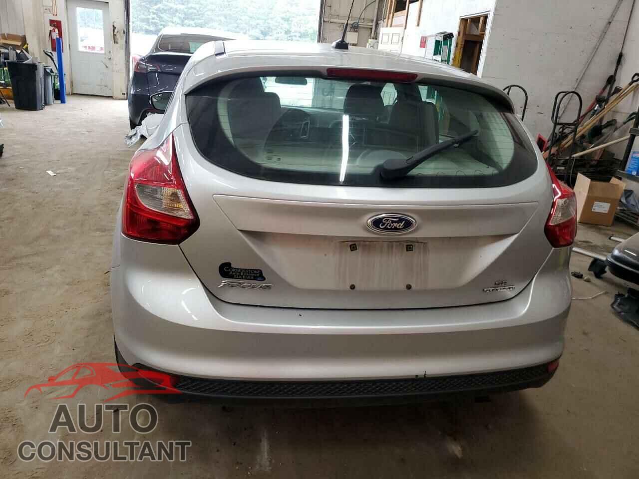 FORD FOCUS 2014 - 1FADP3K23EL133330