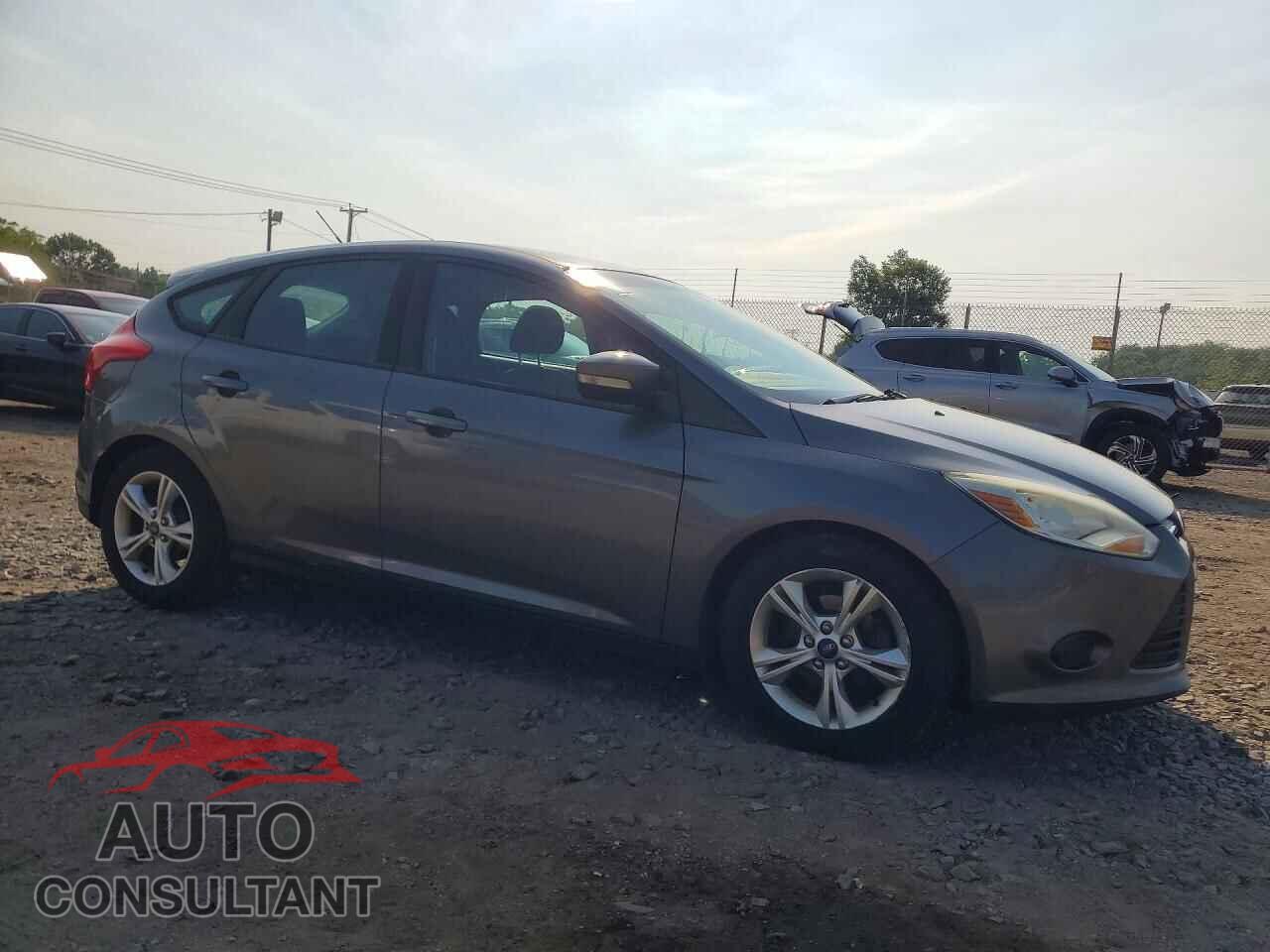 FORD FOCUS 2014 - 1FADP3K2XEL252282