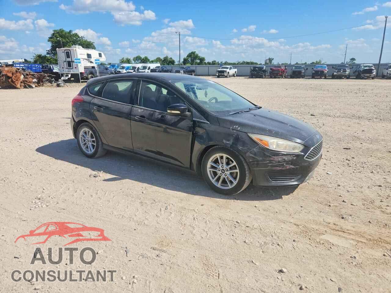 FORD FOCUS 2017 - 1FADP3K28HL232424
