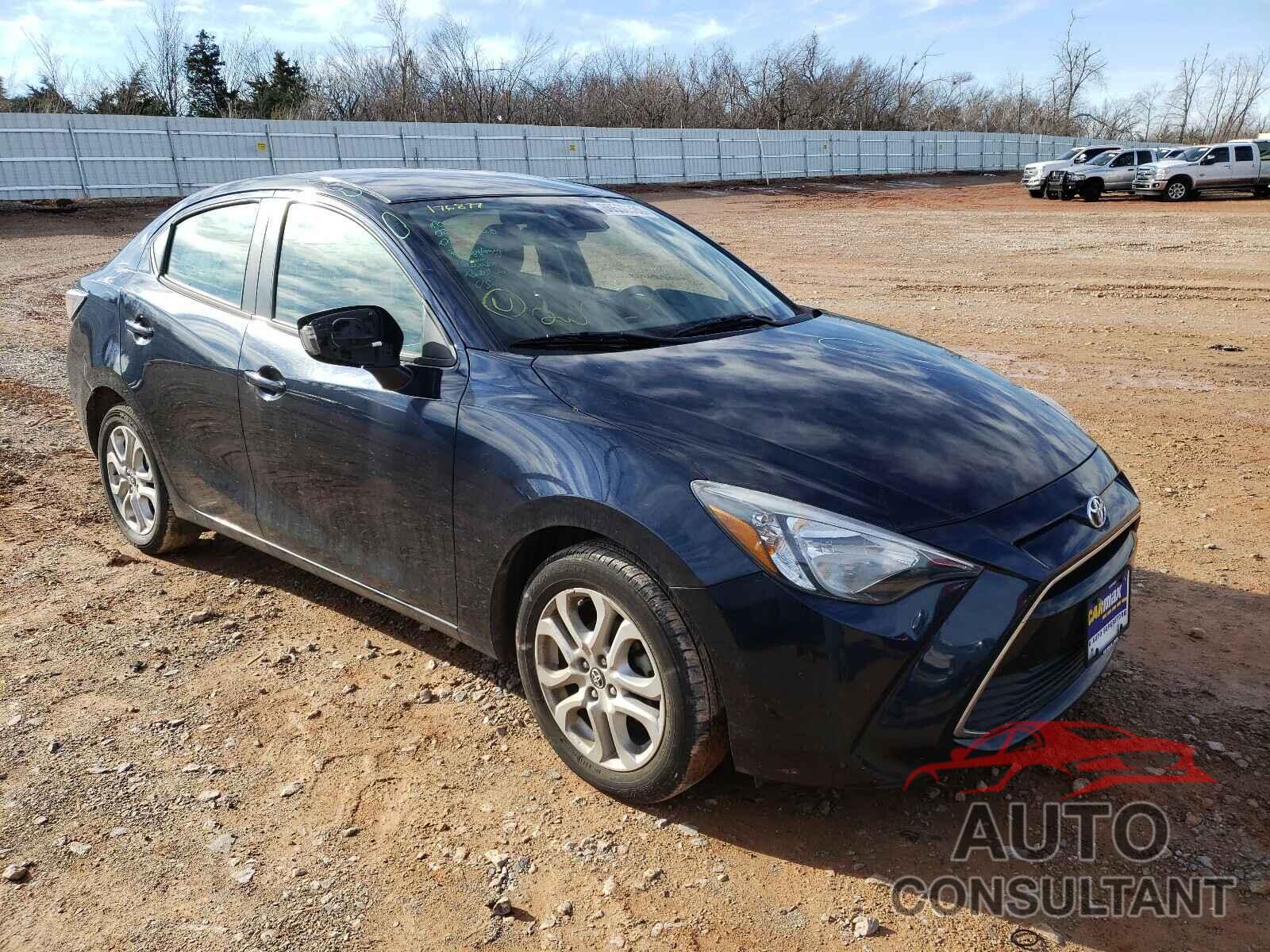 TOYOTA YARIS 2017 - 3MYDLBYV2HY176877