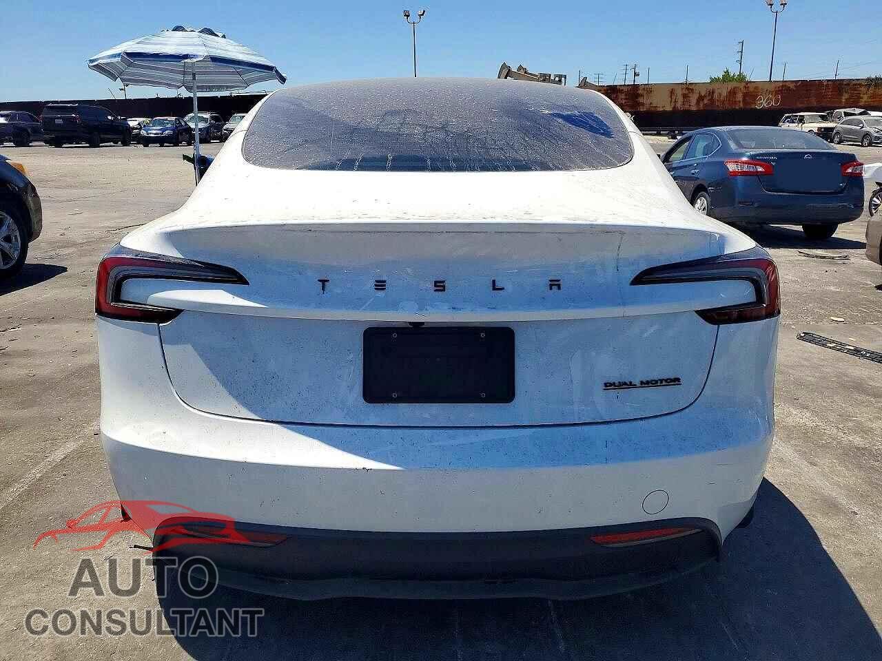 TESLA MODEL 3 2024 - 5YJ3E1EB6RF796606