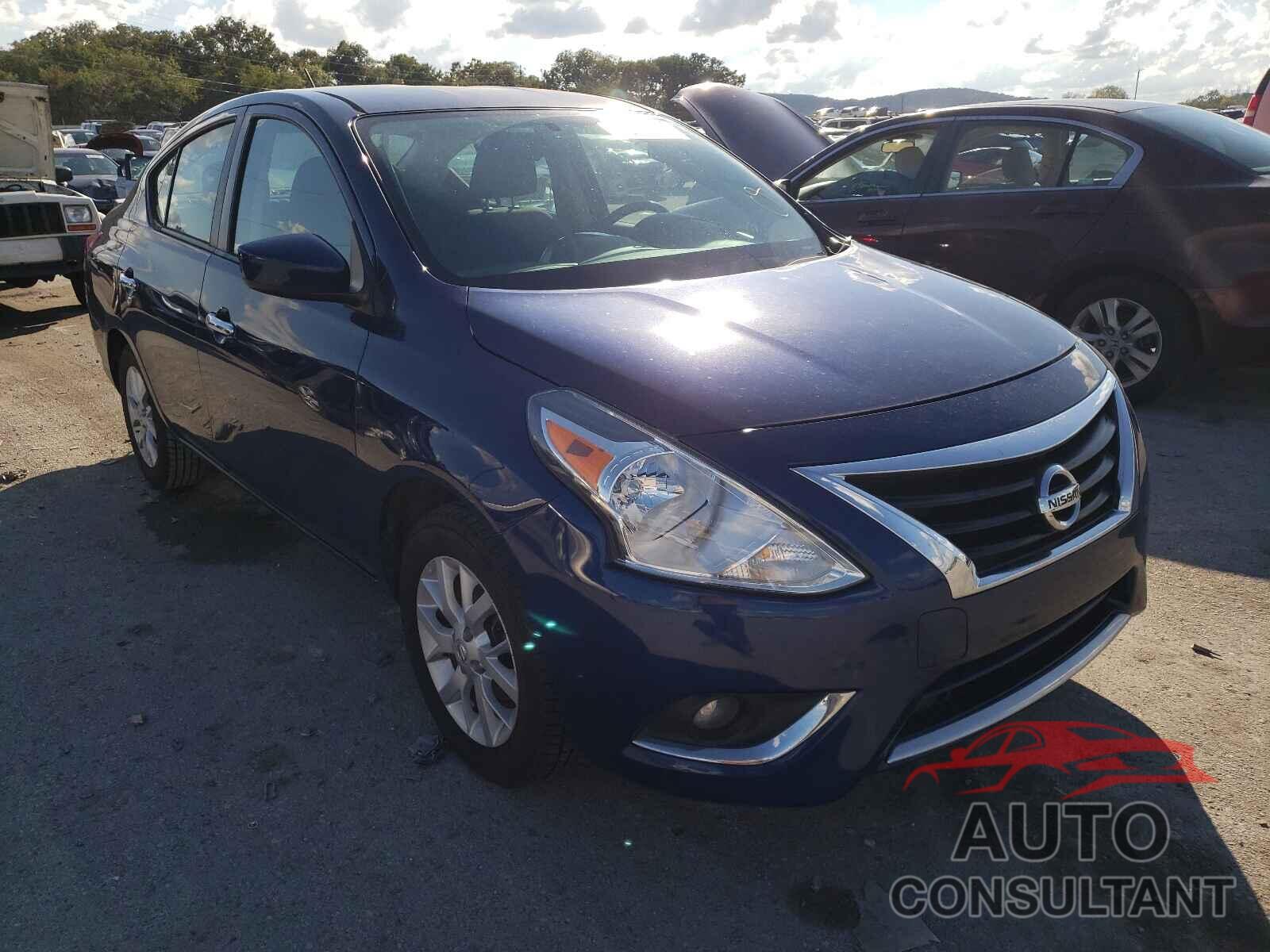 NISSAN VERSA 2018 - 3N1CN7AP5JL841242
