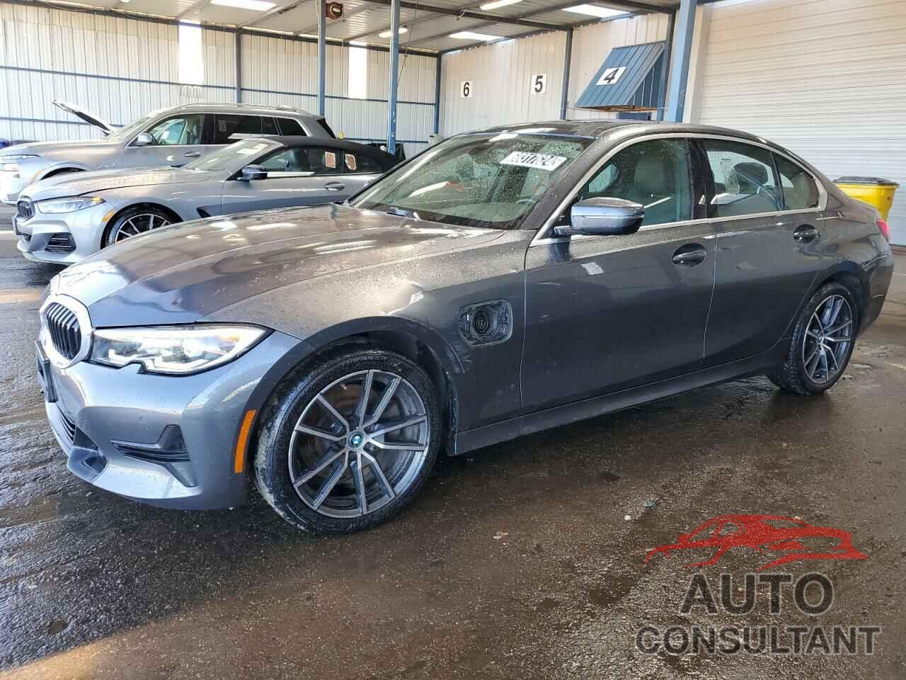 BMW 3 SERIES 2022 - 3MW5P7J05N8C69548