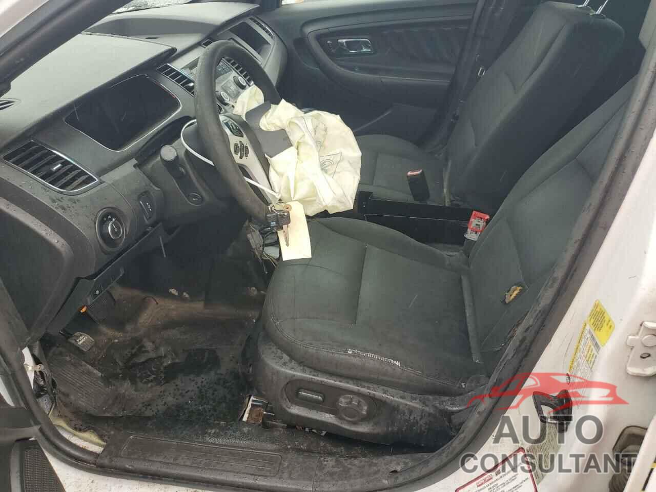 FORD TAURUS 2017 - 1FAHP2L86HG145032