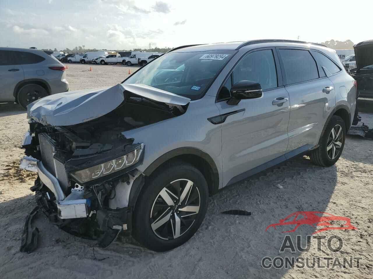 KIA SORENTO 2023 - 5XYRH4LF9PG189582