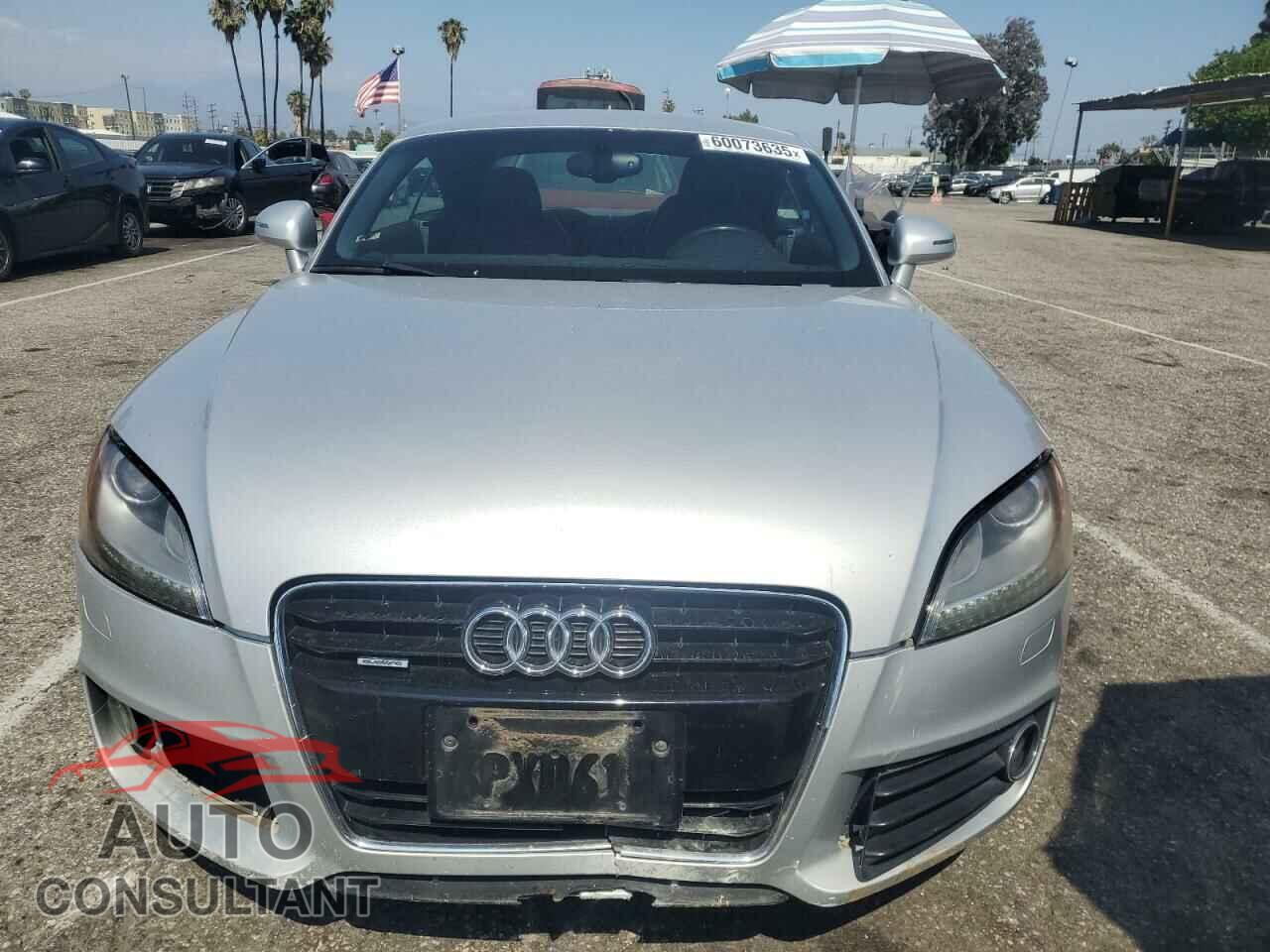 AUDI TT 2011 - TRUBFAFK3B1012104