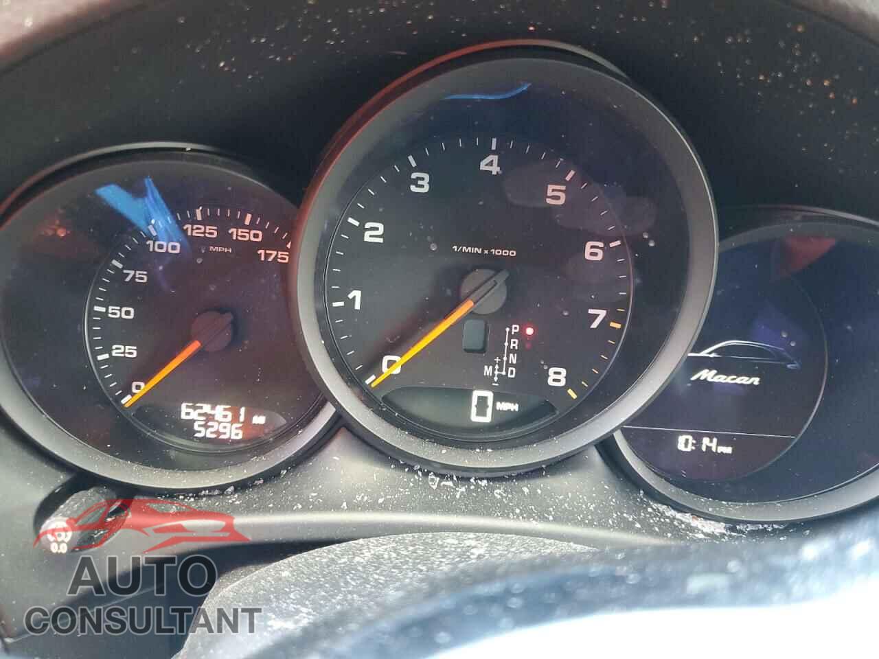 PORSCHE MACAN 2017 - WP1AA2A55HLB09277