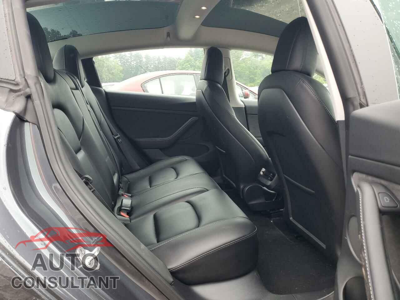 TESLA MODEL 3 2022 - 5YJ3E1EB0NF232024