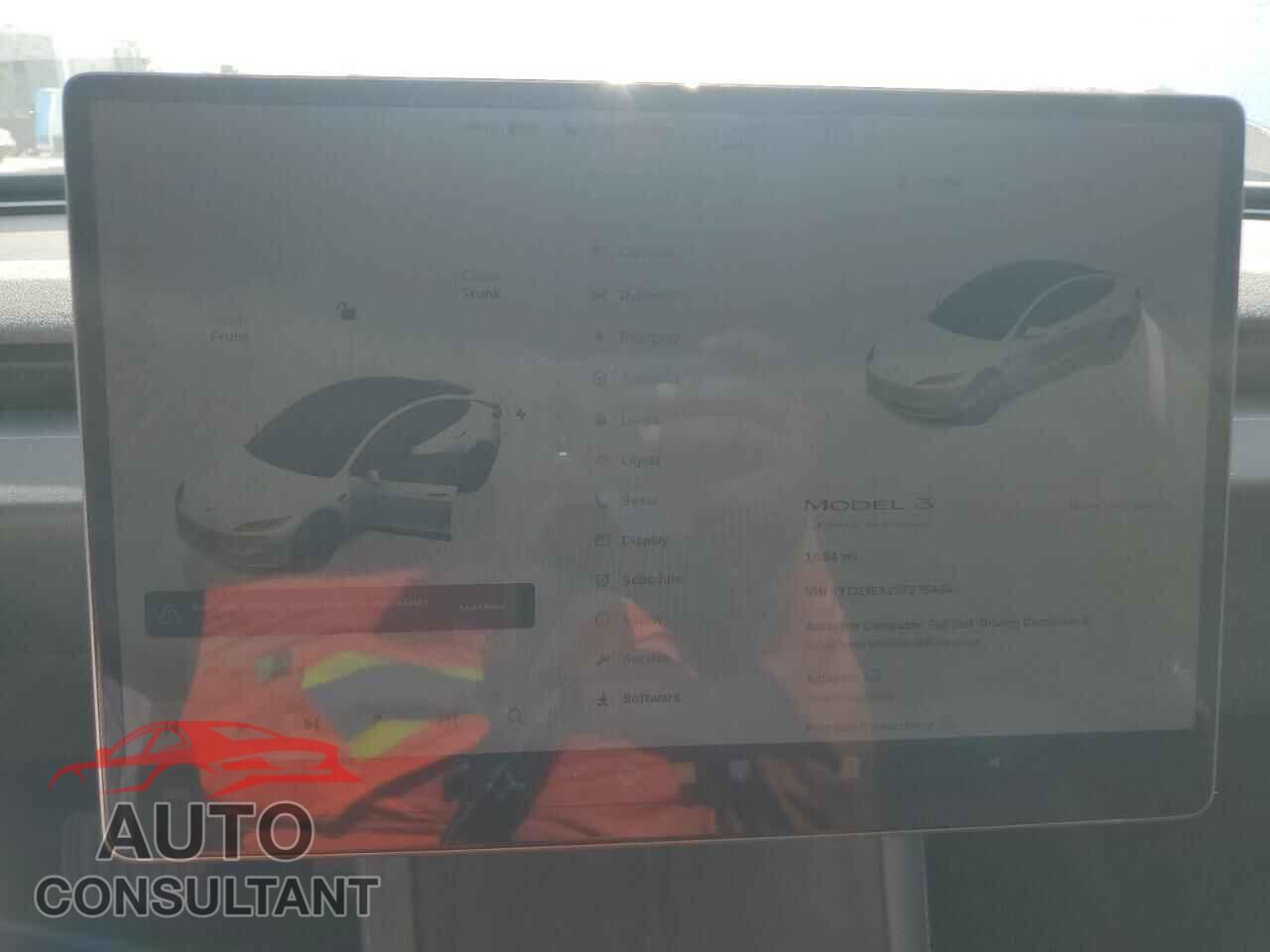TESLA MODEL 3 2025 - 5YJ3E1EA2SF975464