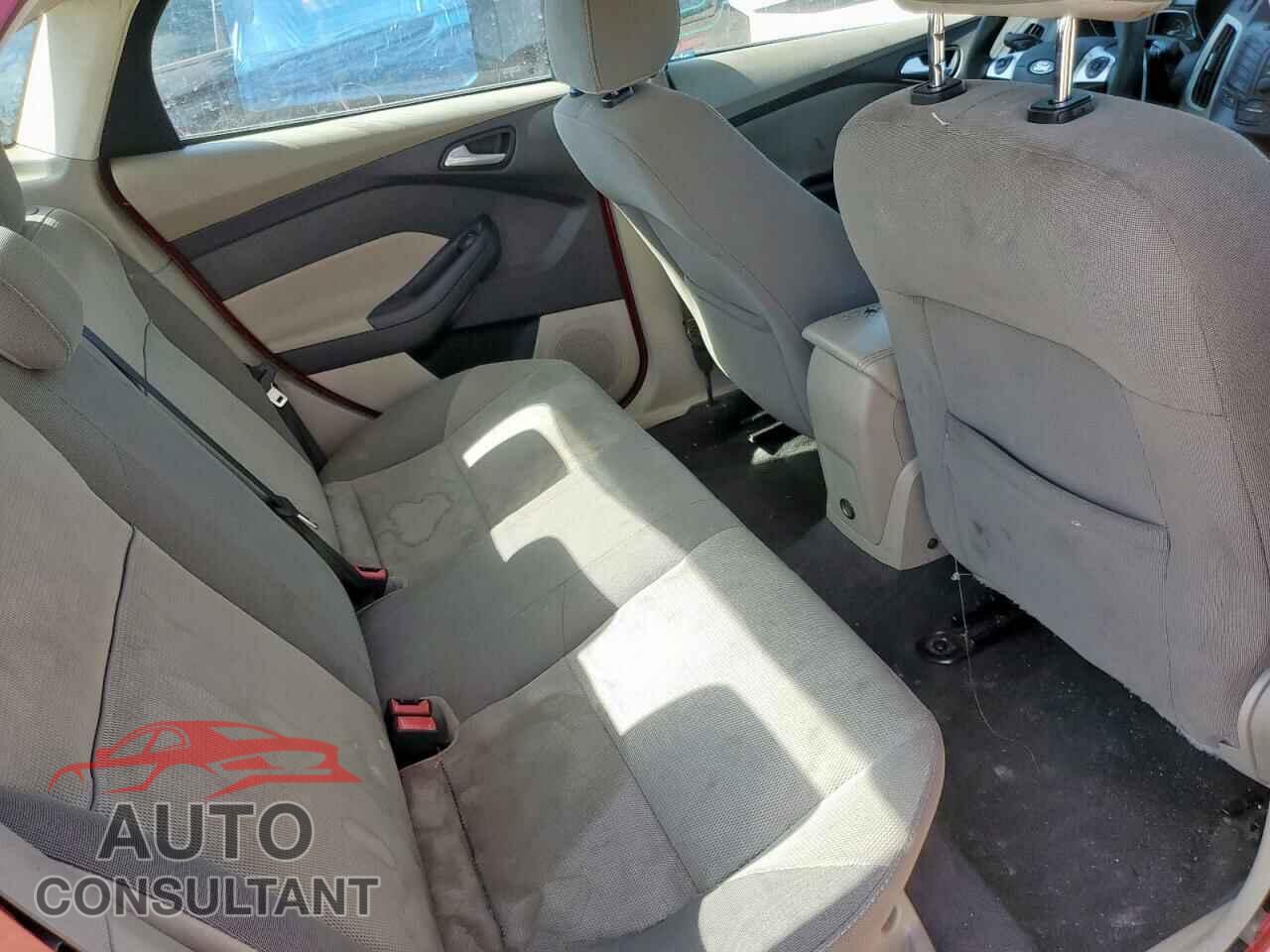 FORD FOCUS 2014 - 1FADP3F29EL307332