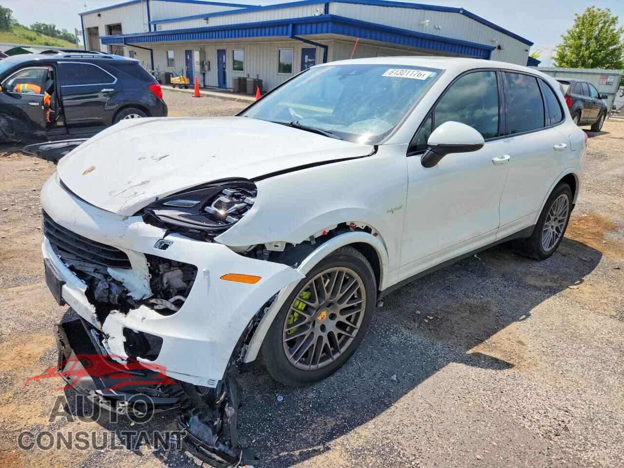 PORSCHE CAYENNE 2017 - WP1AE2A2XHLA76075