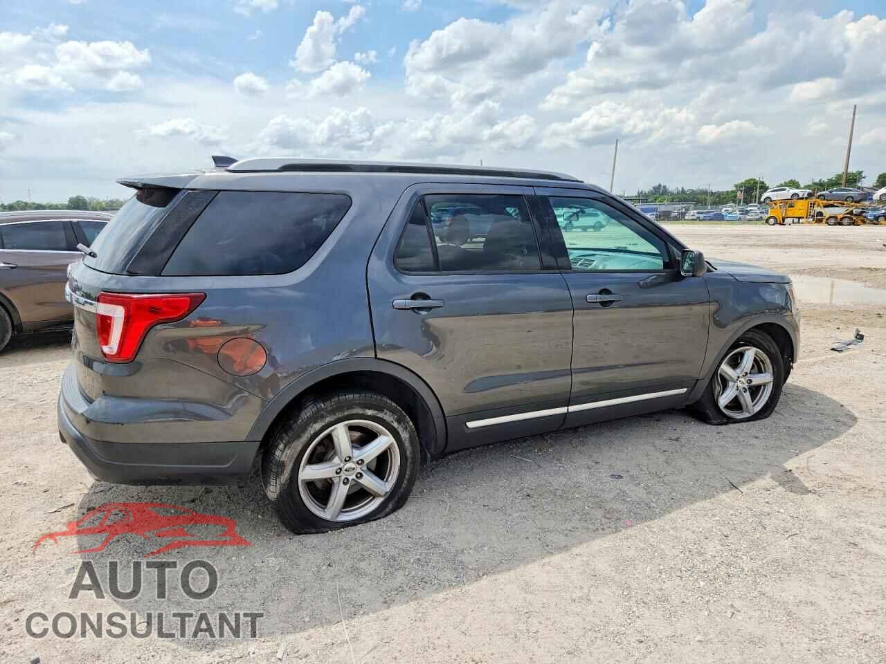 FORD EXPLORER 2018 - 1FM5K7D8XJGB85168