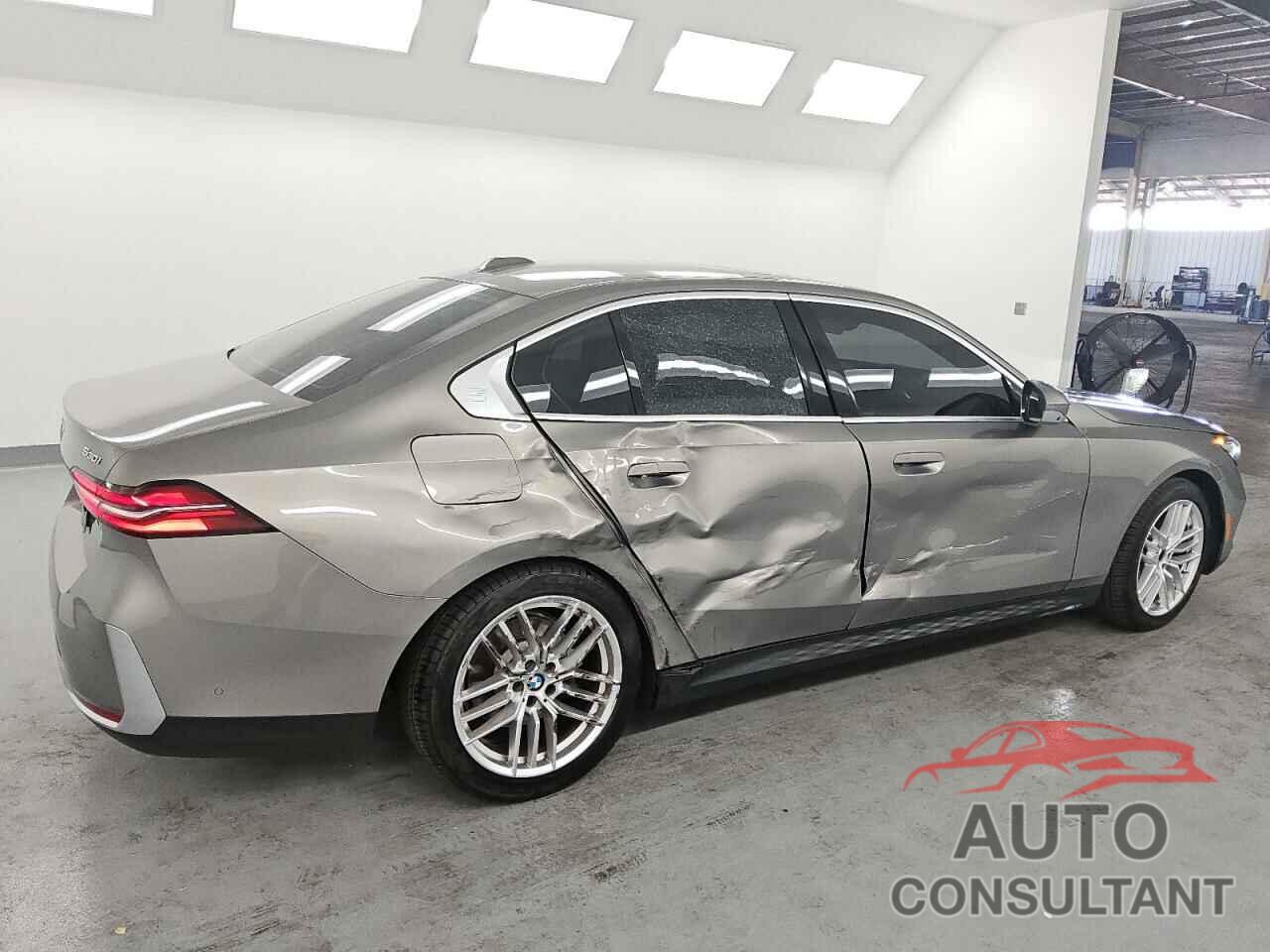 BMW 5 SERIES 2024 - WBA53FJ01RCS03468
