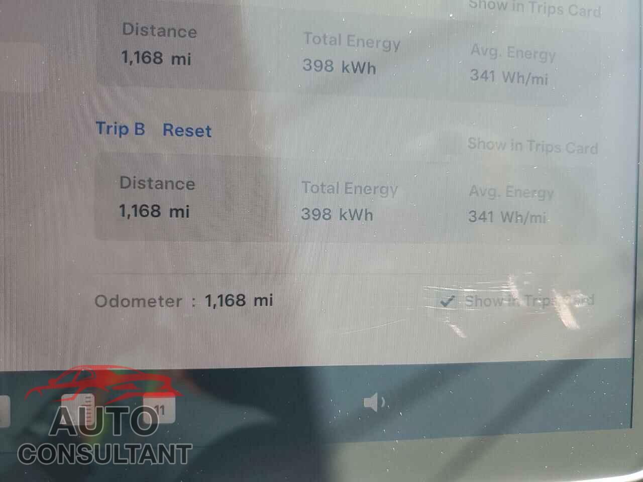 TESLA MODEL Y 2024 - 7SAYGDEE0RF083473